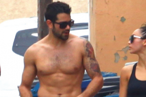 Jesse Metcalfe Shirtless in Los Angeles
