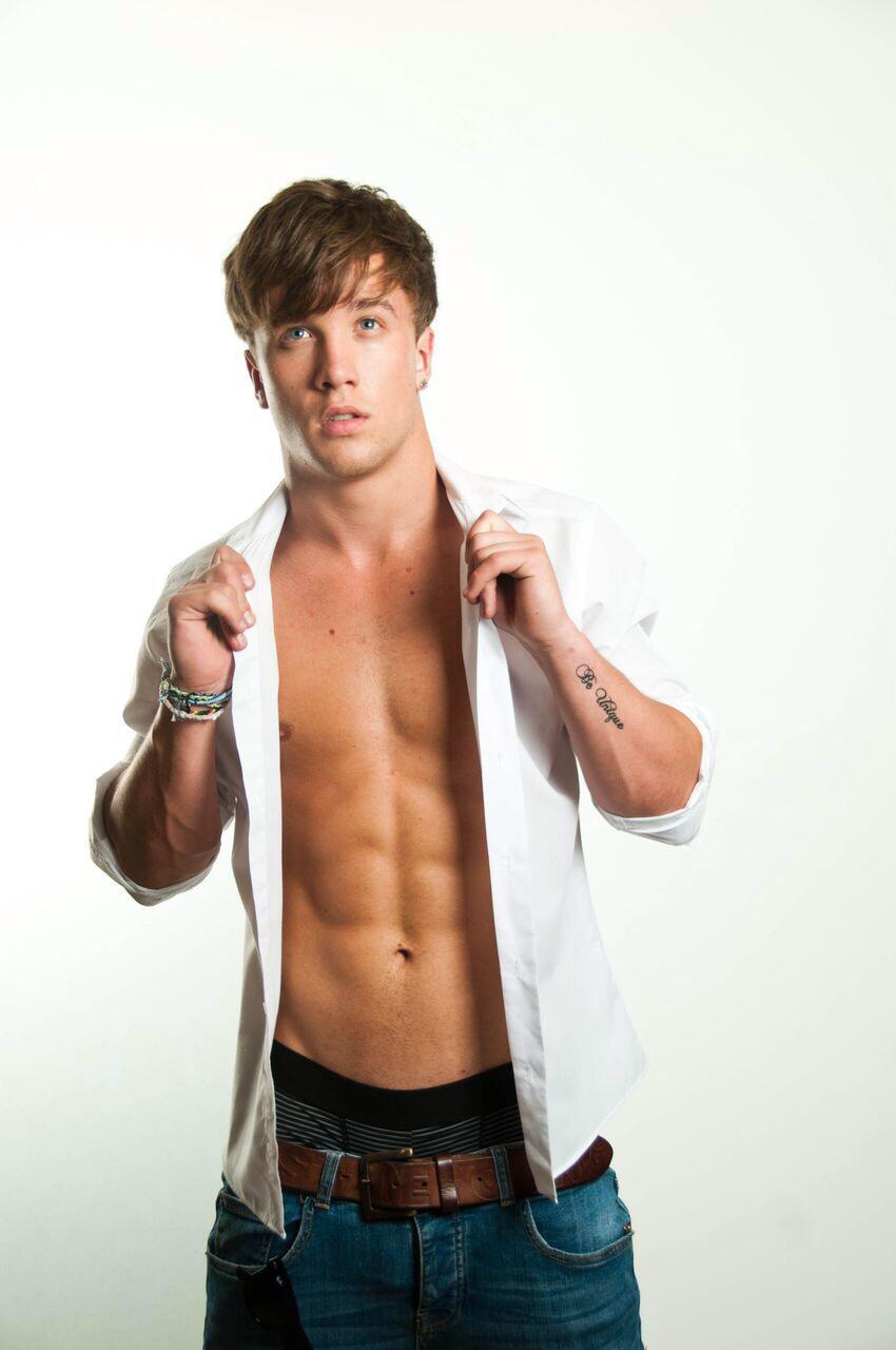 Man Crush Of The Day Singer Sam Callahan THE MAN CRU